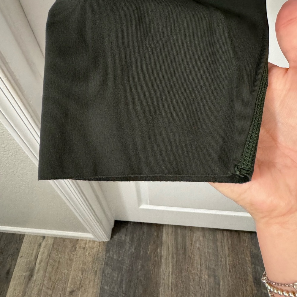 SPANX Booty Boost Leggings - Army Green - Picture 5 of 8